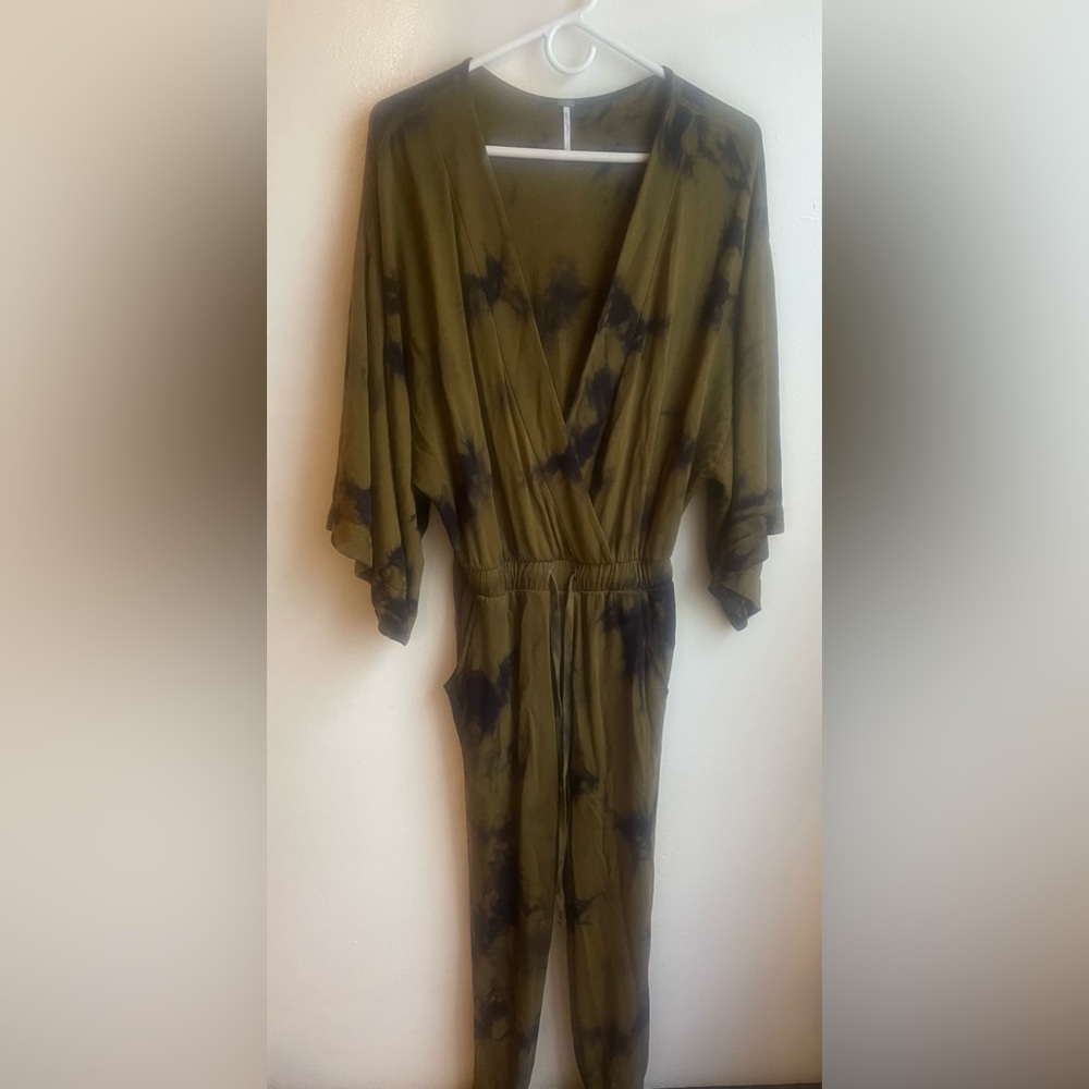 Young, Fabulous & Broke YFB Logan Jumpsuit - Picture 2 of 2